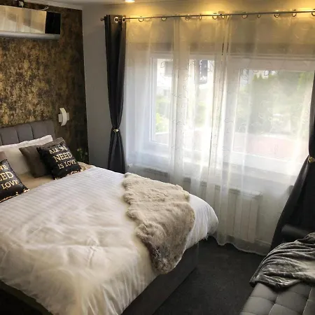 Luxury Rooms Lira Ogulin Exterior photo